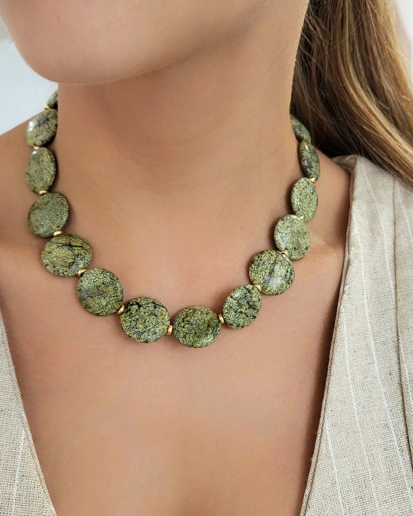 COLLAR PIEDRAS VERDES GRANDES