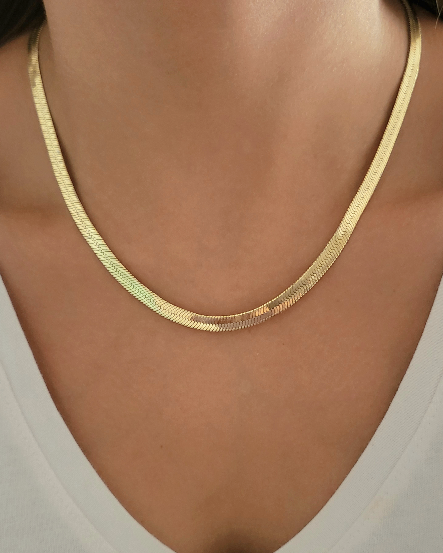 COLLAR TIPO SERPIENTE DORADO