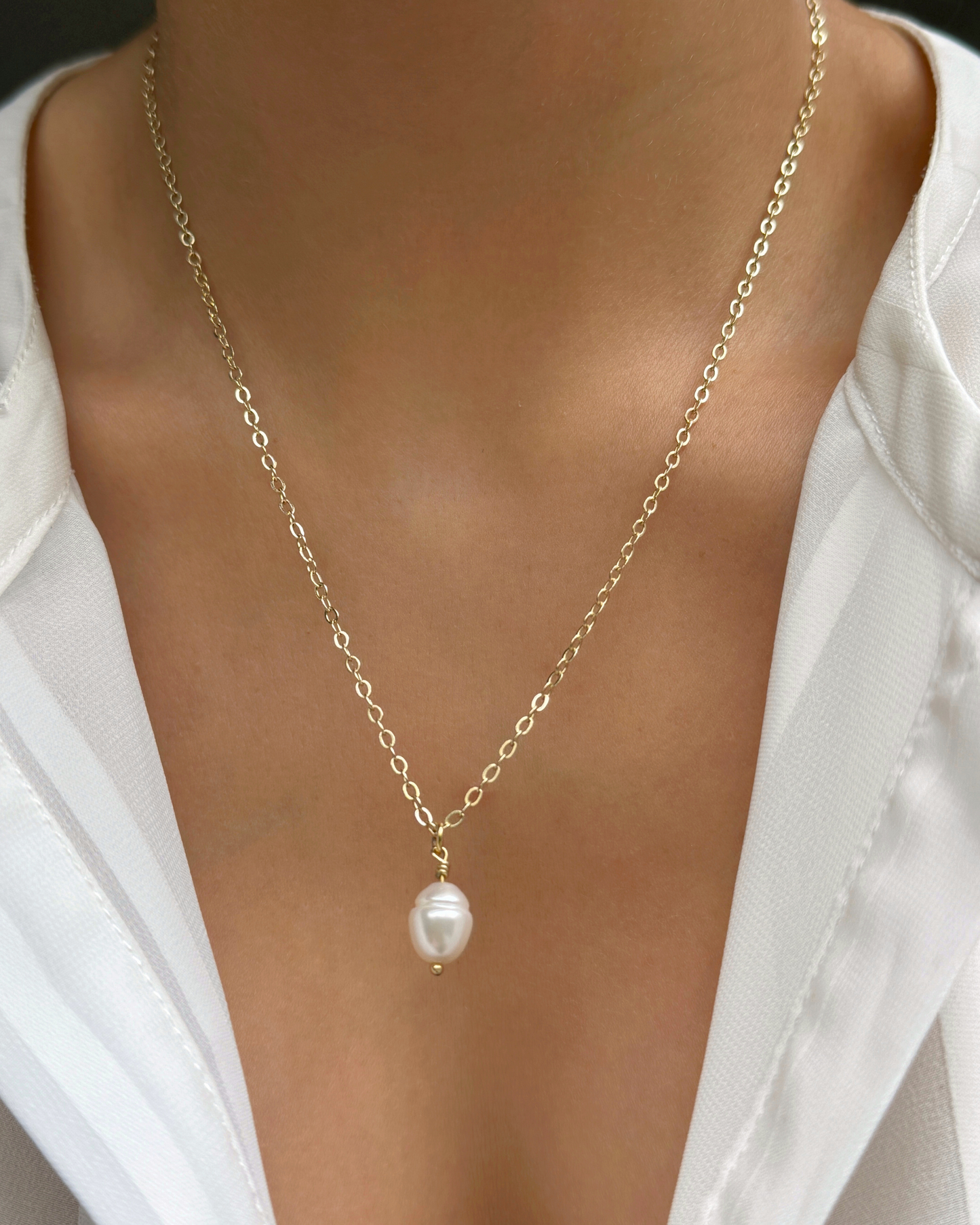 COLLAR DIJE PERLA COLGANTE