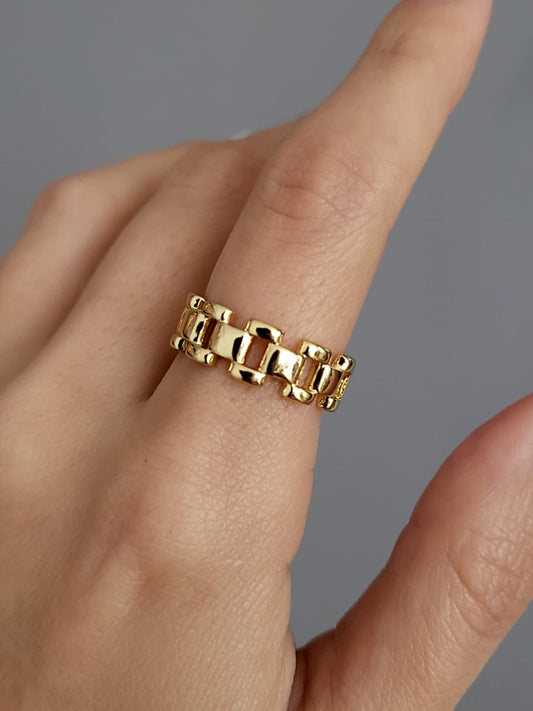 ANILLO DORADO ESLABONES CUADRADOS
