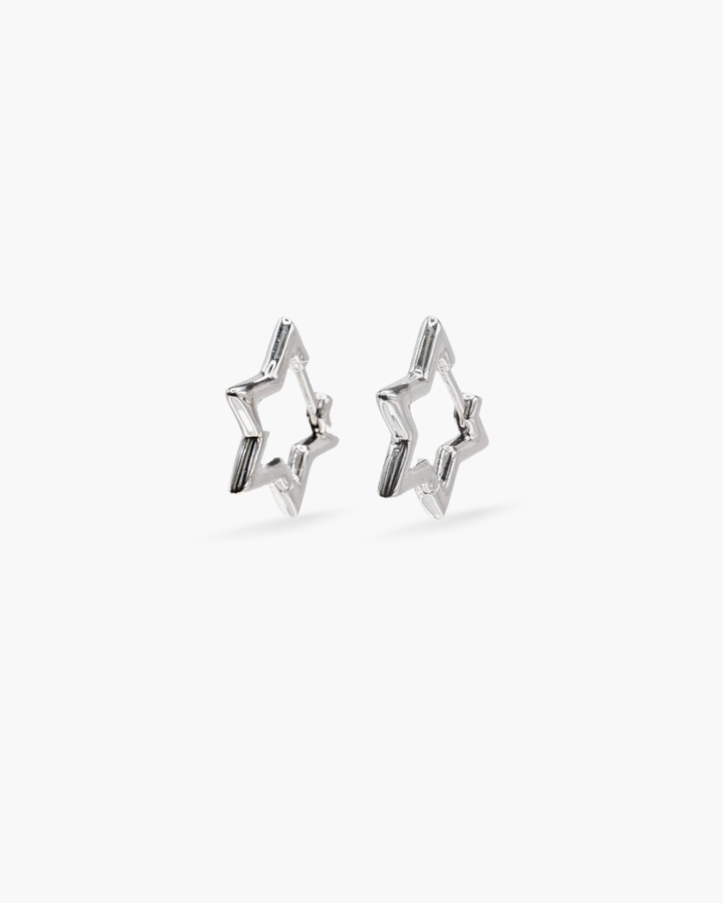 ARGOLLAS DE ESTRELLAS PLATEADAS
