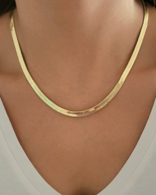 COLLAR TIPO SERPIENTE DORADO