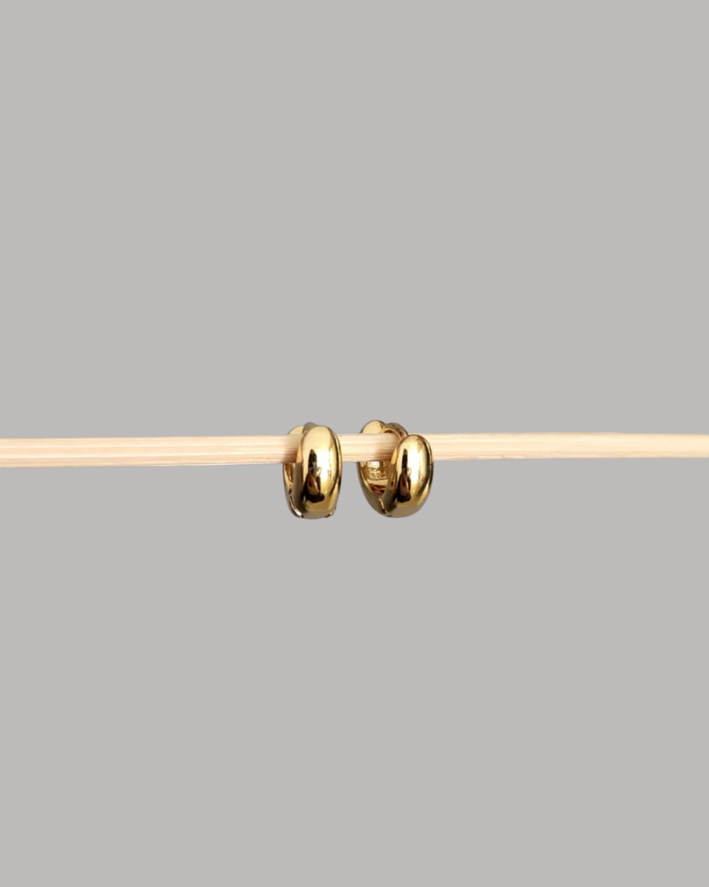 ARGOLLAS REDONDAS DORADAS MINI